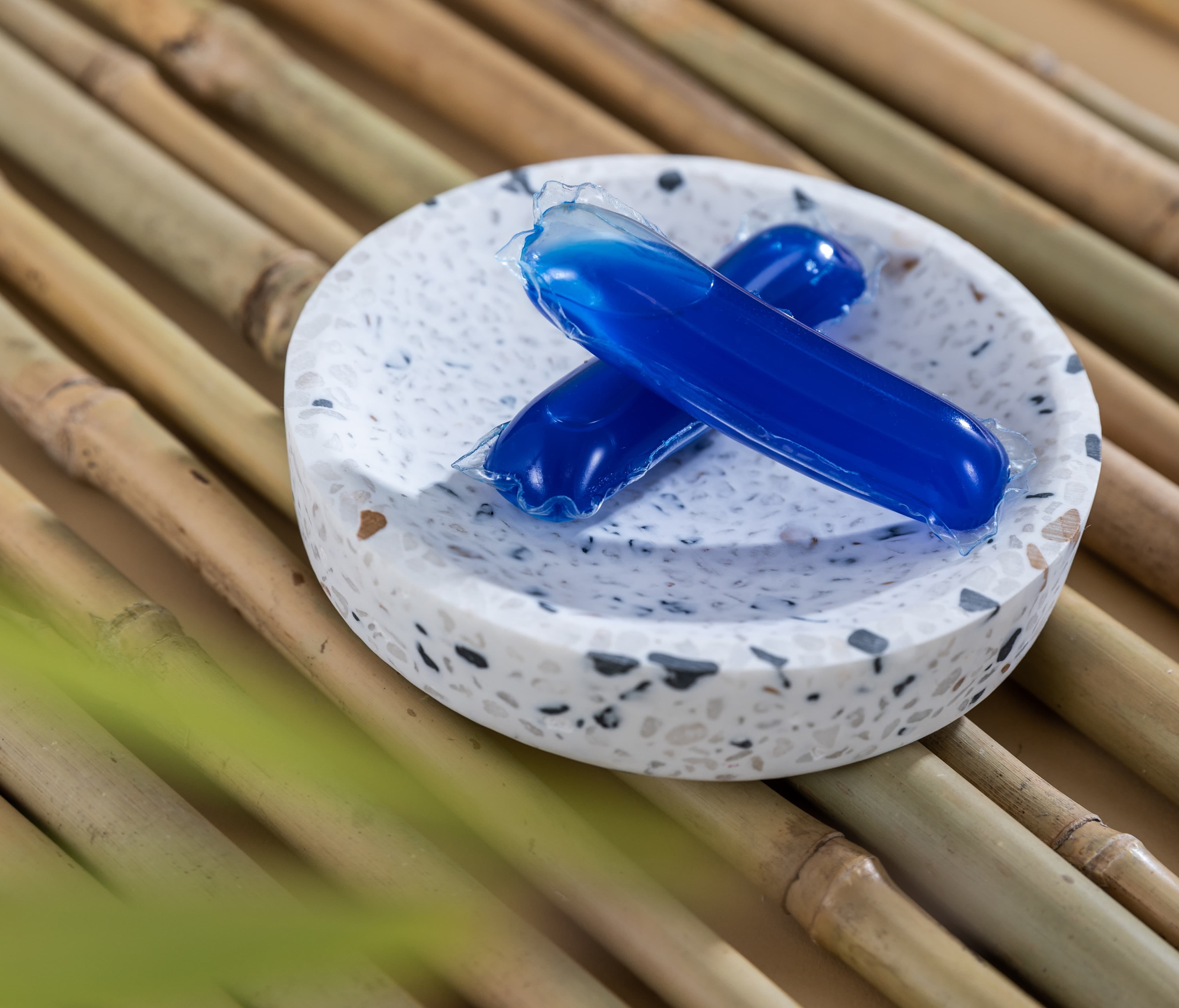 glass-and-mirror-cleaning-jellies-lifestyle-1